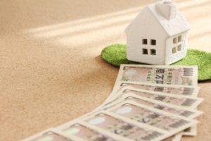 マンションの管理費と修繕積立金、相場はいくら？　値上がりもあるの？