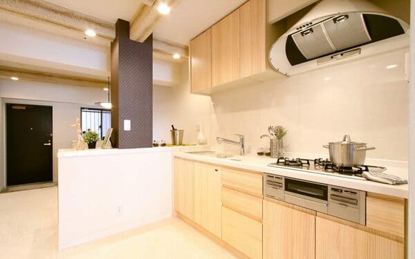 事例で学ぶキッチンリフォームのヒント レイアウト 機能 収納 中古を買ってリノベーション ひかリノベ 住まいブログ