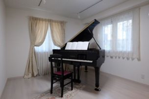 柔らかな雰囲気のピアノ防音室