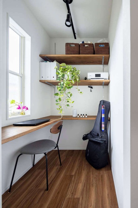 上げ下げ窓(事例:https://hikarinobe.com/constructioncase/case_0116/)