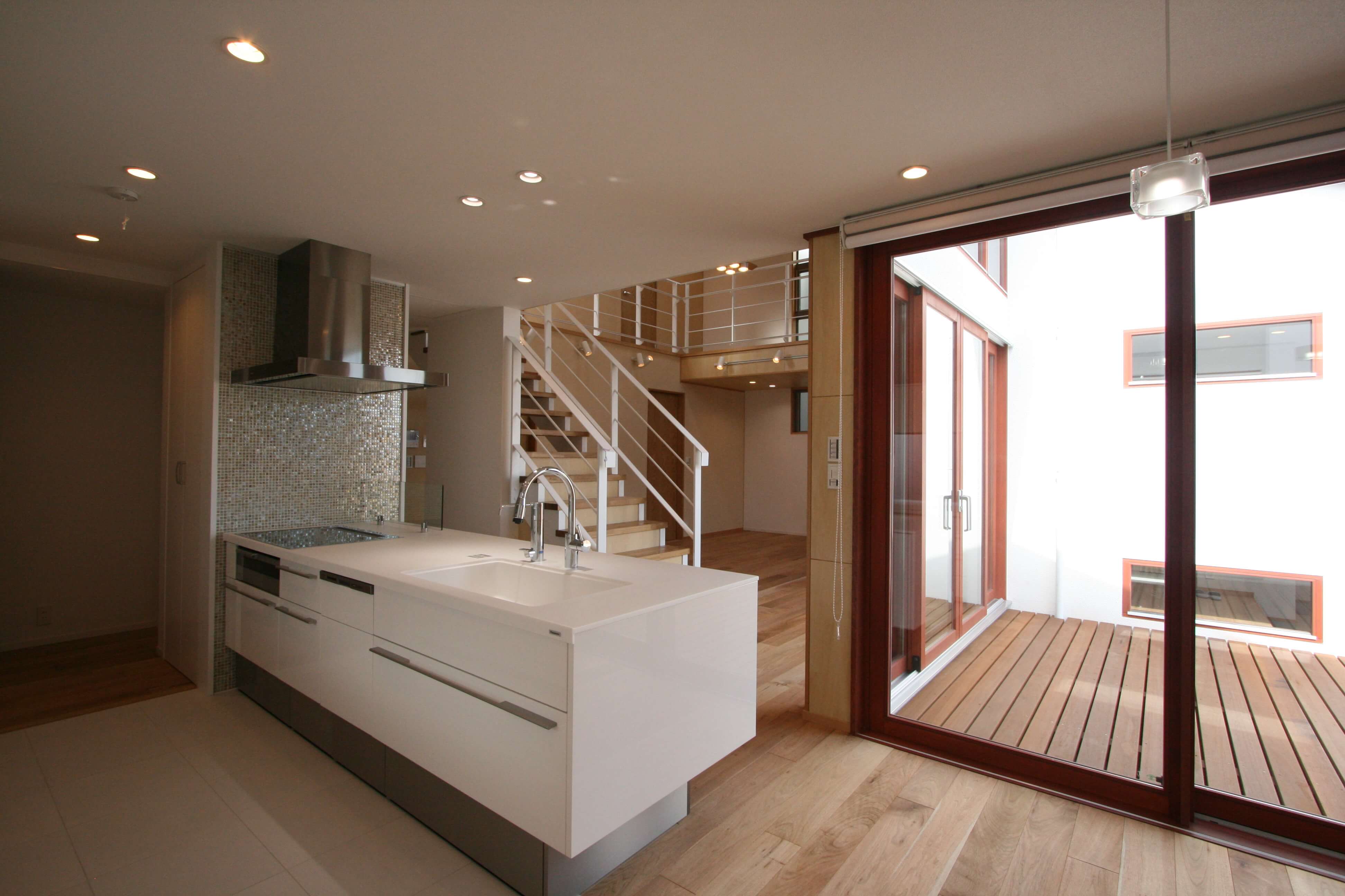 仲良し家族のナチュラルな安らぎ空間