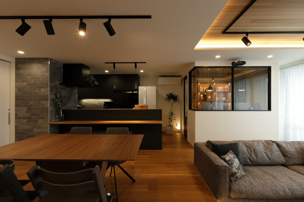 住まいの表情――昼と夜・ONとOFF・子供と大人